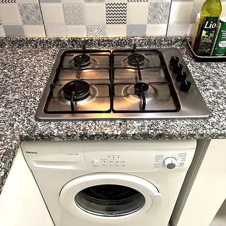 아파트 Cozy Near Oldtown